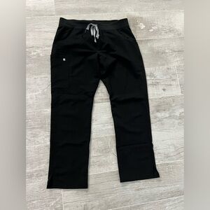Women’s Figs Kade Scrub Pants. Size L. PO 2720. Color Black.